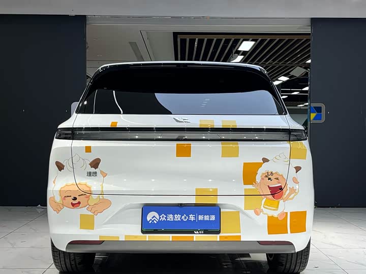 Фото 18 - LiXiang L6