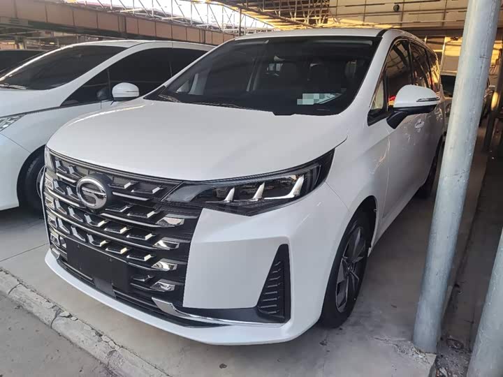 Фото 2 - GAC Trumpchi M6