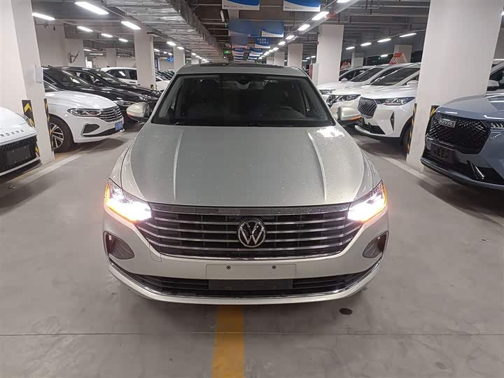 Фото 3 - Volkswagen Lavida