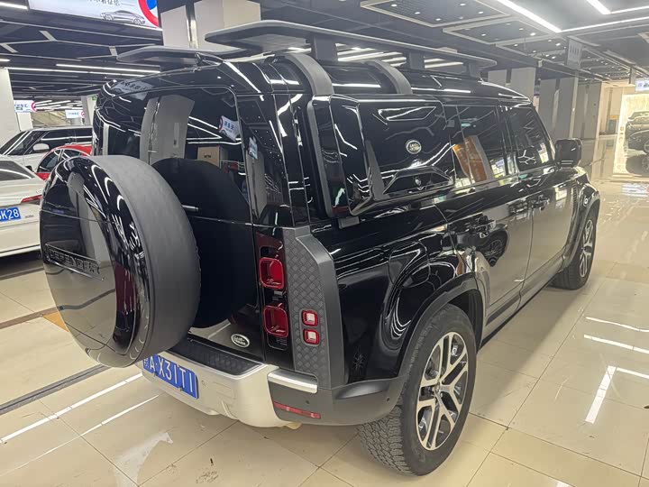 Фото 7 - Land Rover Defender