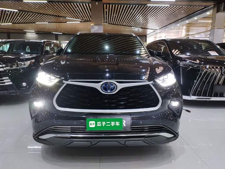 Фото 3 - Toyota Highlander