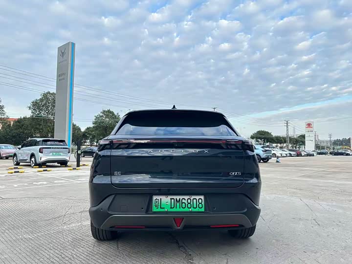 Фото 4 - BAIC Arcfox Alpha T5