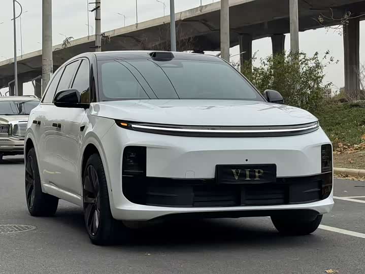 Photo 3 - LiXiang L6