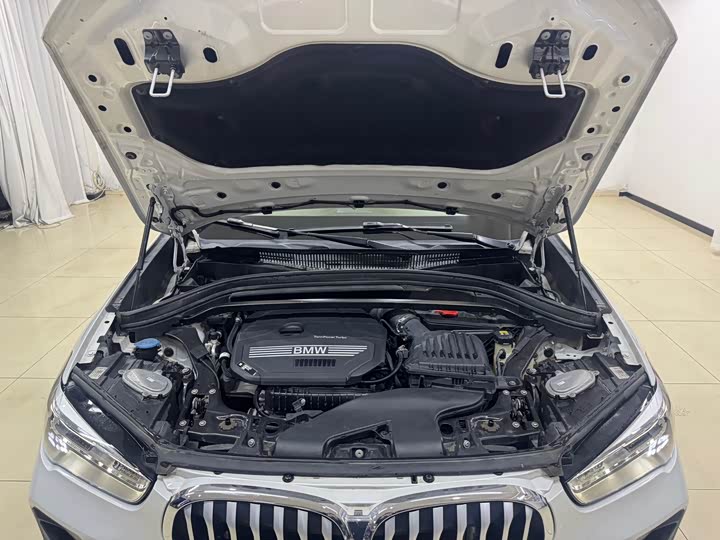 Фото 18 - BMW X1