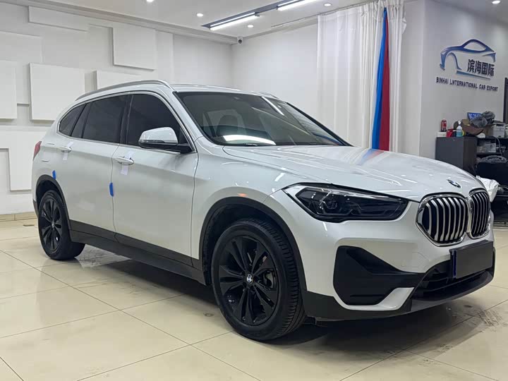 Фото 3 - BMW X1