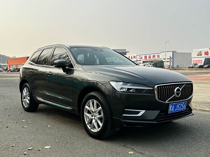 Фото 3 - Volvo XC60
