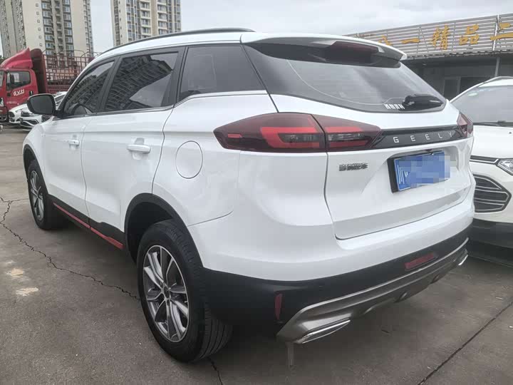 Фото 5 - Geely Atlas