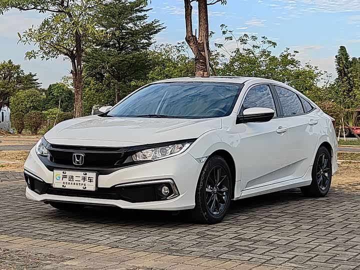 Фото 1 - Honda Civic