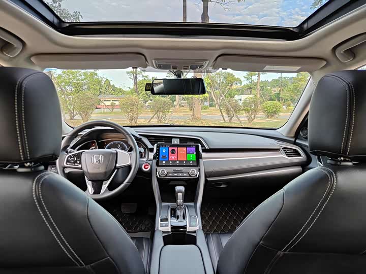 Фото 9 - Honda Civic