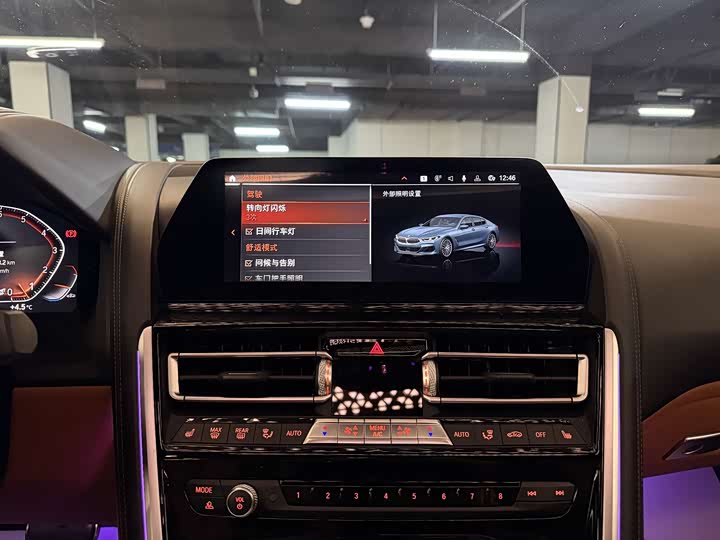 Фото 23 - BMW 8 Series