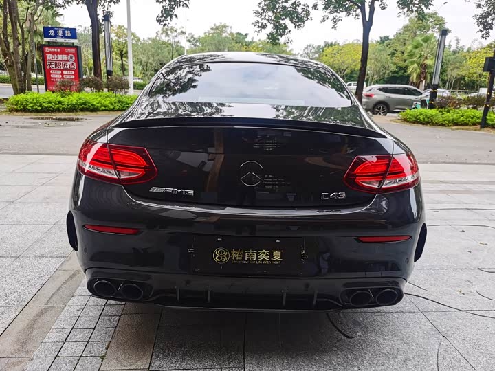 Фото 4 - Mercedes-Benz C-Class AMG