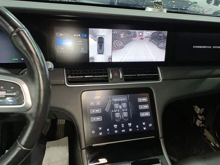 Фото 13 - LiXiang One