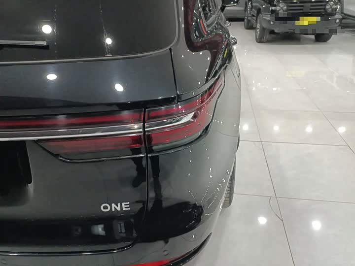 Фото 8 - LiXiang One