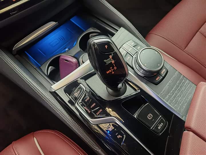 Фото 9 - BMW 5 Series Hybrid