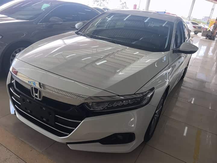 Фото 1 - Honda Accord