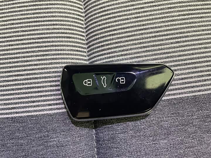 Фото 12 - Volkswagen ID.4 Crozz