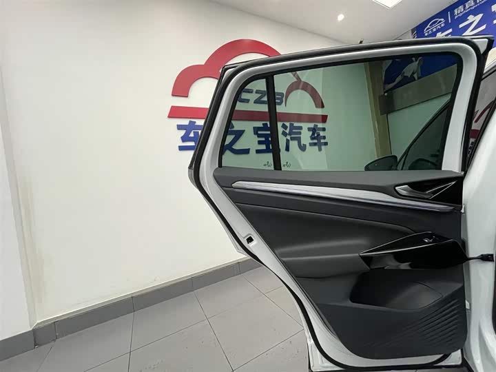 Фото 23 - Volkswagen ID.4 Crozz