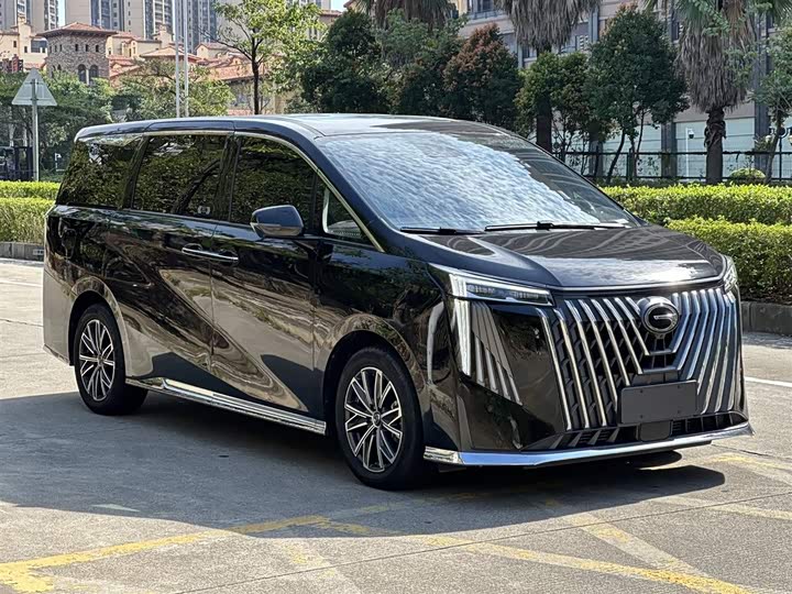 Фото 3 - GAC Trumpchi M8