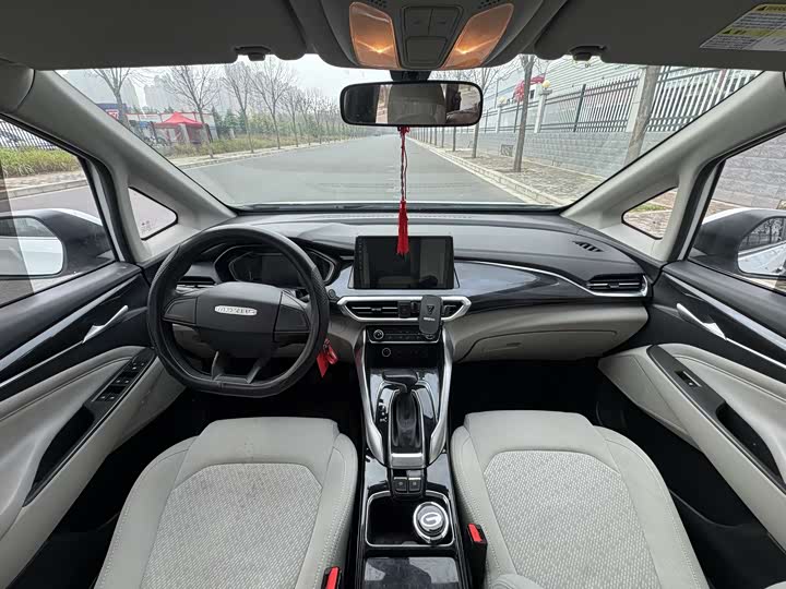 Фото 5 - Maxus G50