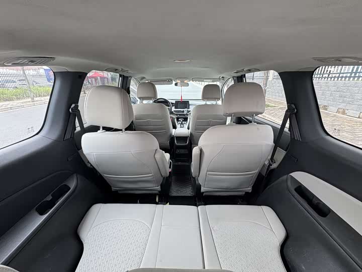 Фото 9 - Maxus G50