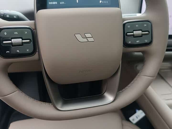 Фото 14 - LiXiang i6