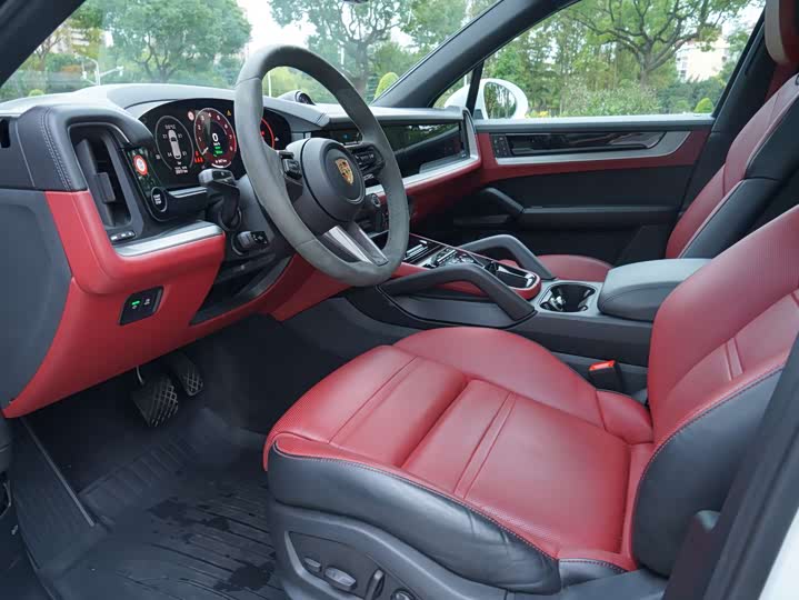 Фото 5 - Porsche Cayenne Hybrid