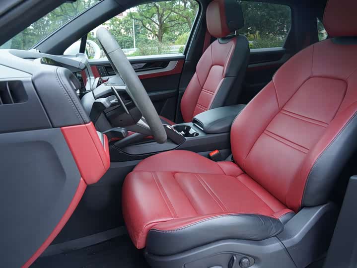 Фото 6 - Porsche Cayenne Hybrid