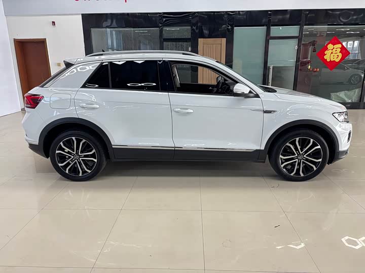 Фото 4 - Volkswagen T-Roc