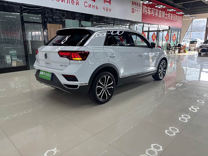 Фото 5 - Volkswagen T-Roc