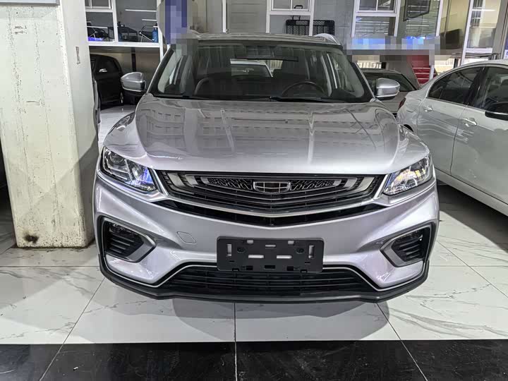 Фото 2 - Geely Coolray