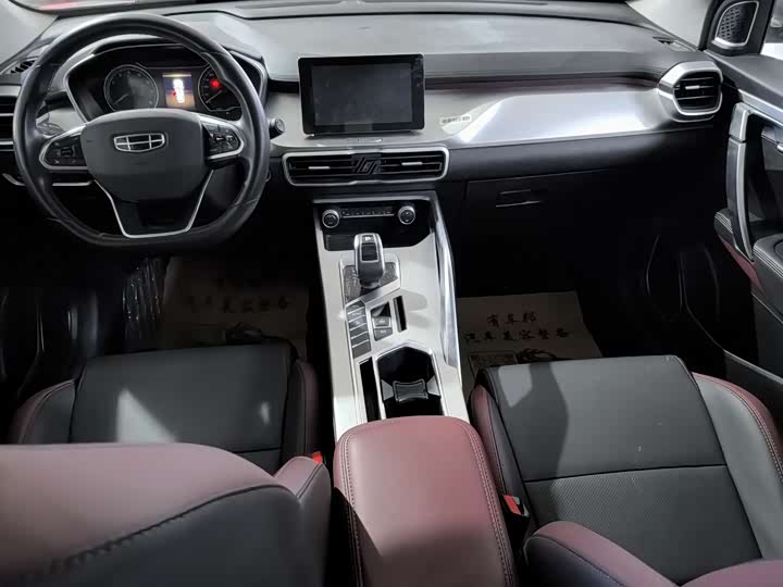 Фото 7 - Geely Coolray