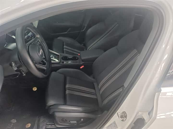 Фото 12 - Audi A3