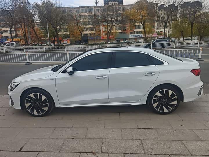 Фото 14 - Audi A3