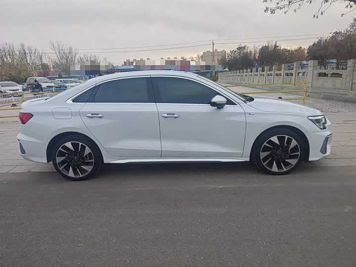 Фото 9 - Audi A3