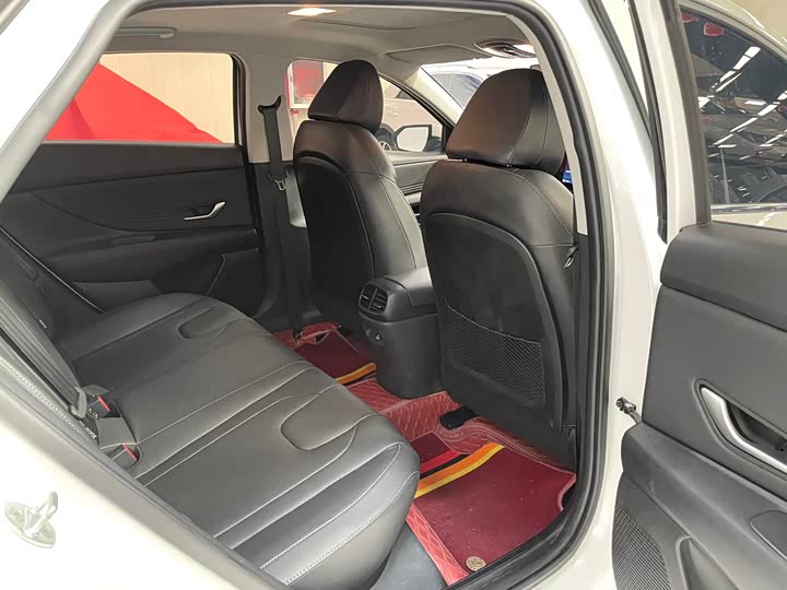 Фото 14 - Hyundai Elantra N line