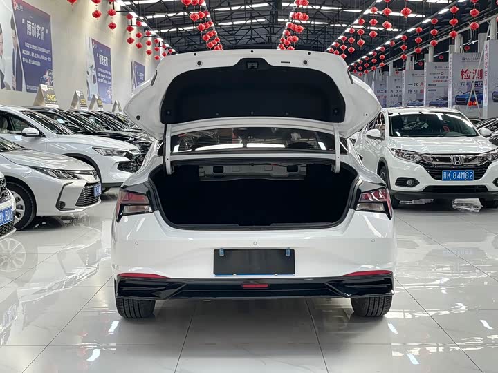 Фото 17 - Hyundai Elantra N line