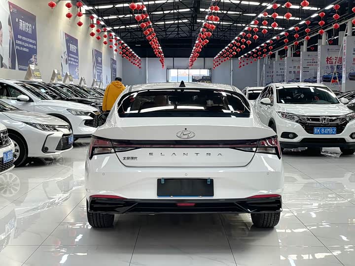 Фото 5 - Hyundai Elantra N line