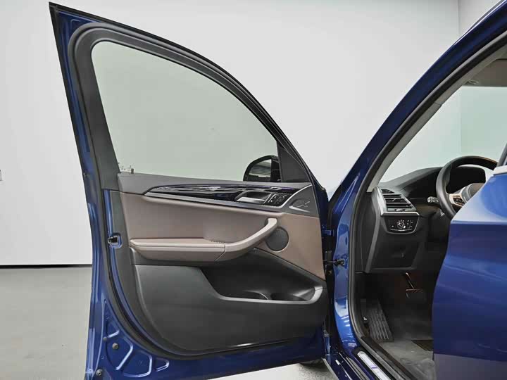 Фото 13 - BMW X3