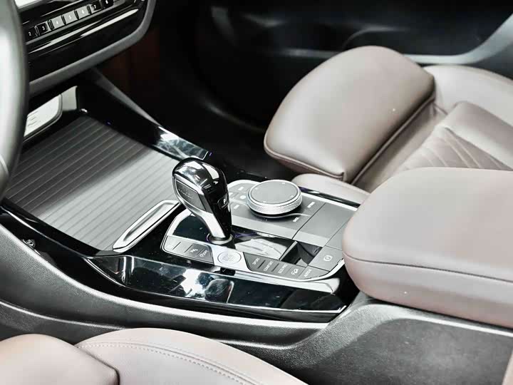 Фото 19 - BMW X3