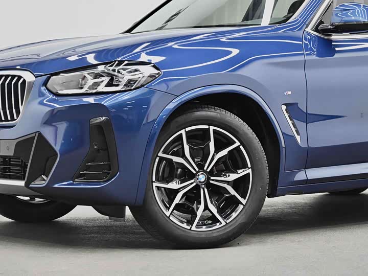 Фото 2 - BMW X3