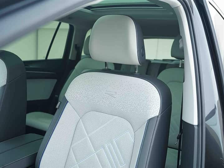 Фото 10 - Volkswagen Talagon