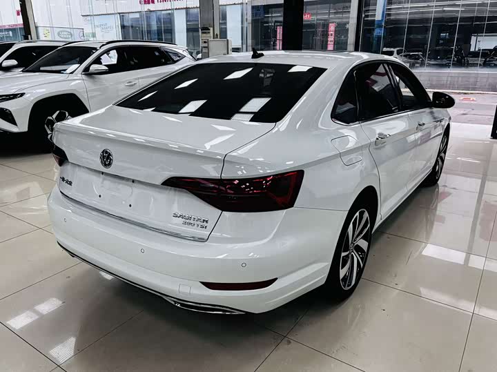 Фото 11 - Volkswagen Sagitar L