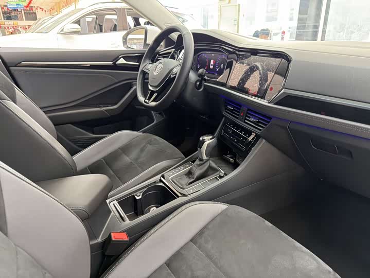 Фото 5 - Volkswagen Sagitar L