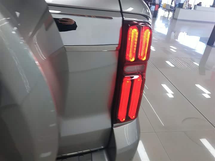 Фото 8 - Tank 500 Hybrid