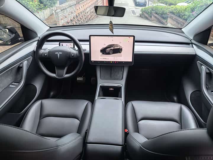 Фото 7 - Tesla Model Y