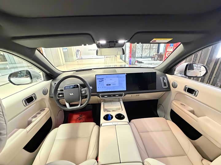 Фото 7 - LiXiang L7