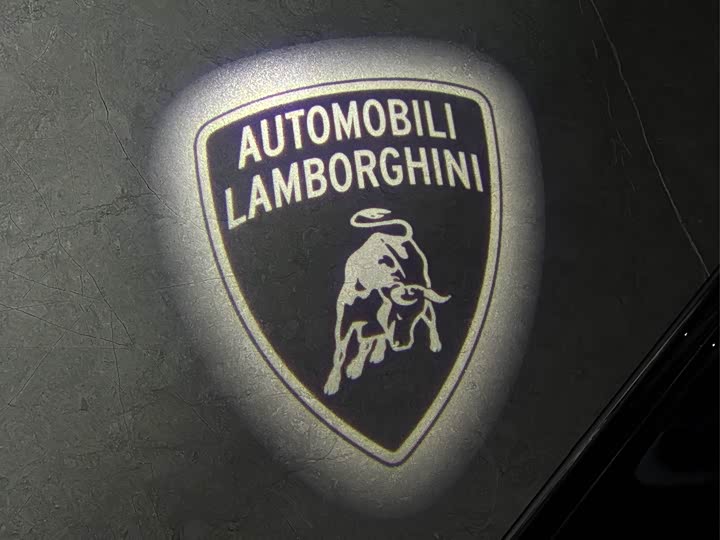 Фото 24 - Lamborghini Huracán