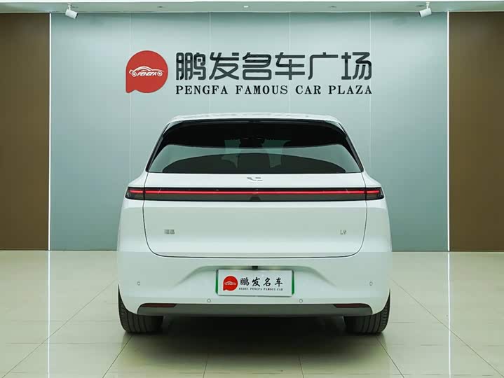 Фото 18 - LiXiang L6