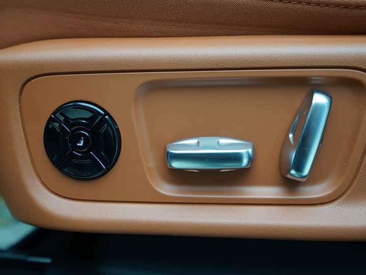 Фото 4 - LiXiang L6