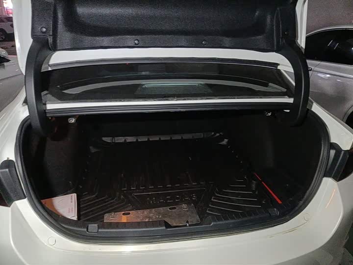 Фото 10 - Mazda 3 (Axela)